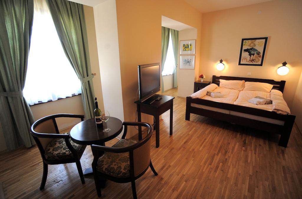 Kalin Hotel Lazaropole Pokoj fotografie